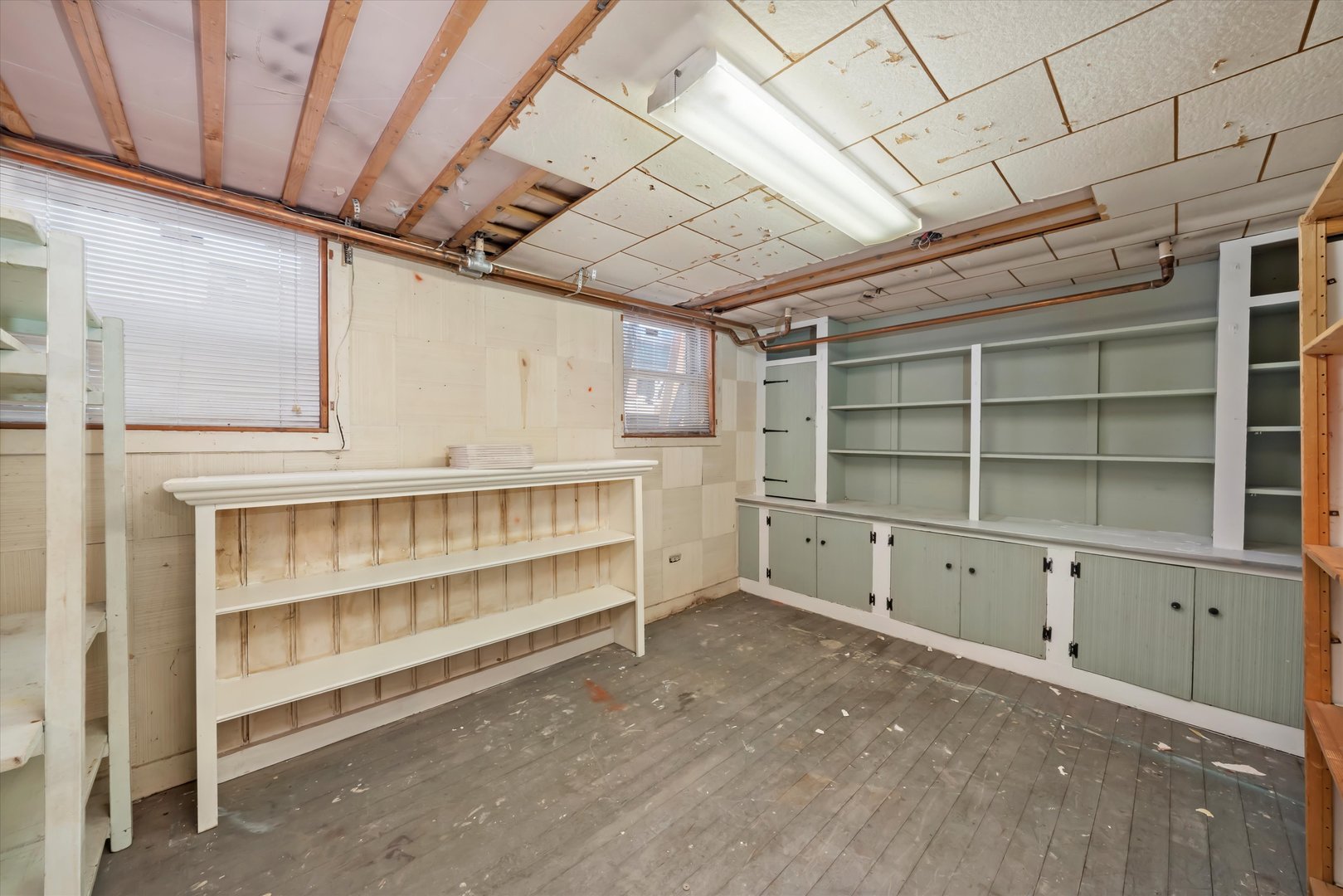 6858 Riverside Drive, Berwyn, IL 60402