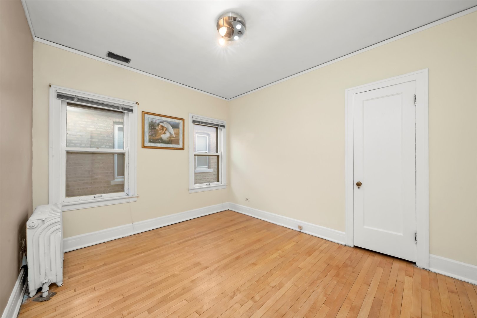 6858 Riverside Drive, Berwyn, IL 60402