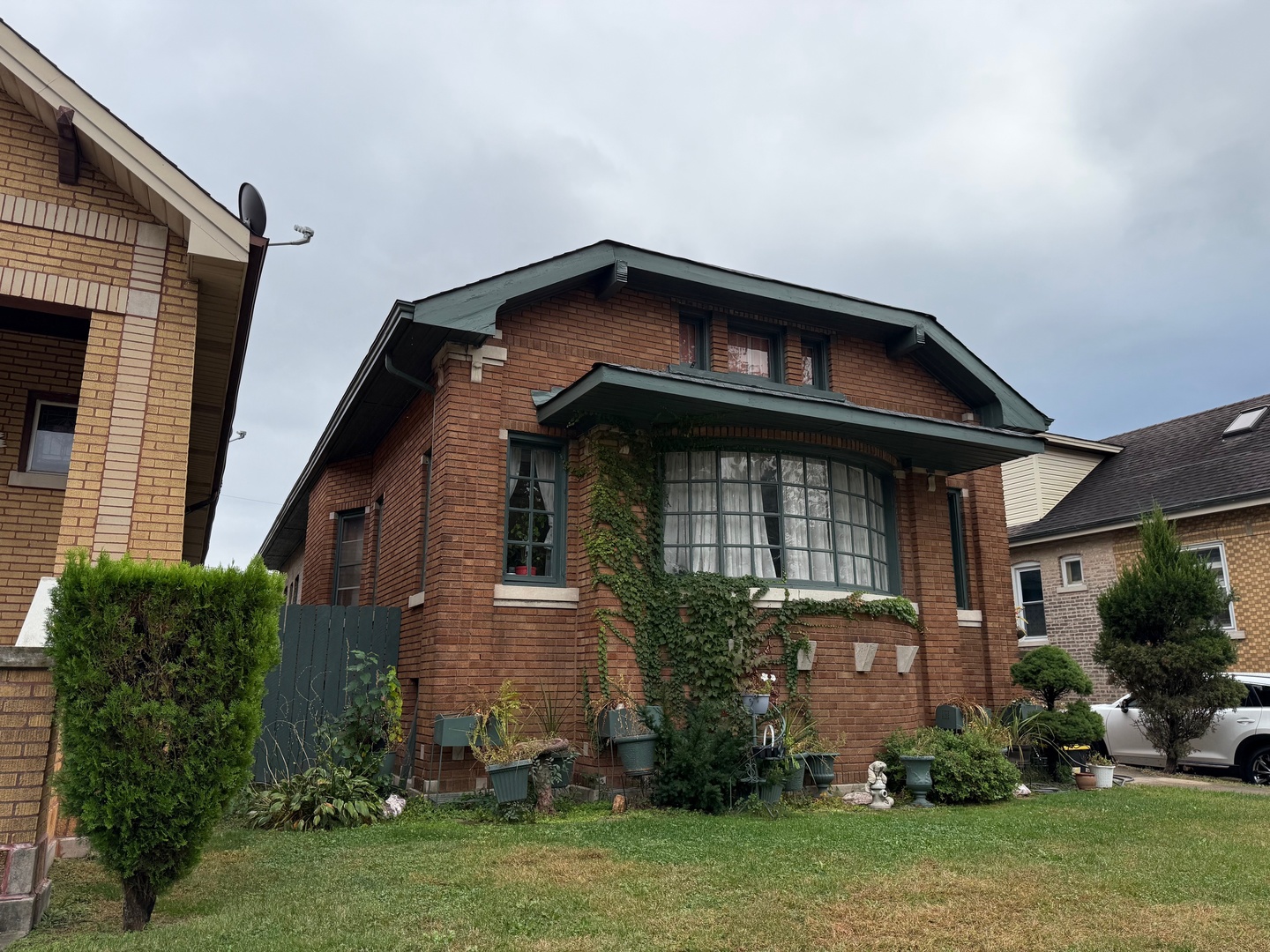 6858 Riverside Drive, Berwyn, IL 60402