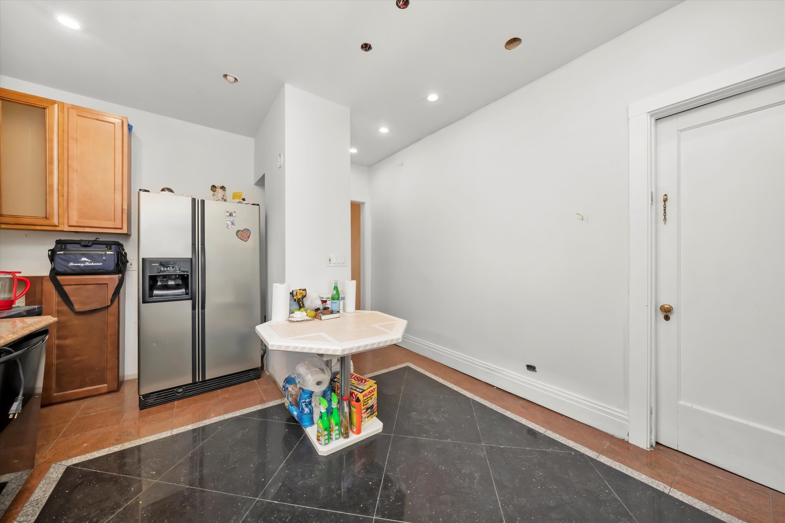 6858 Riverside Drive, Berwyn, IL 60402