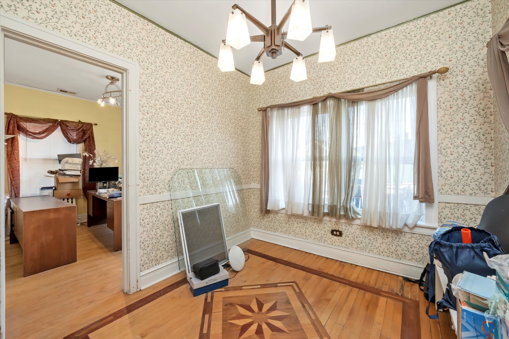 6858 Riverside Drive, Berwyn, IL 60402