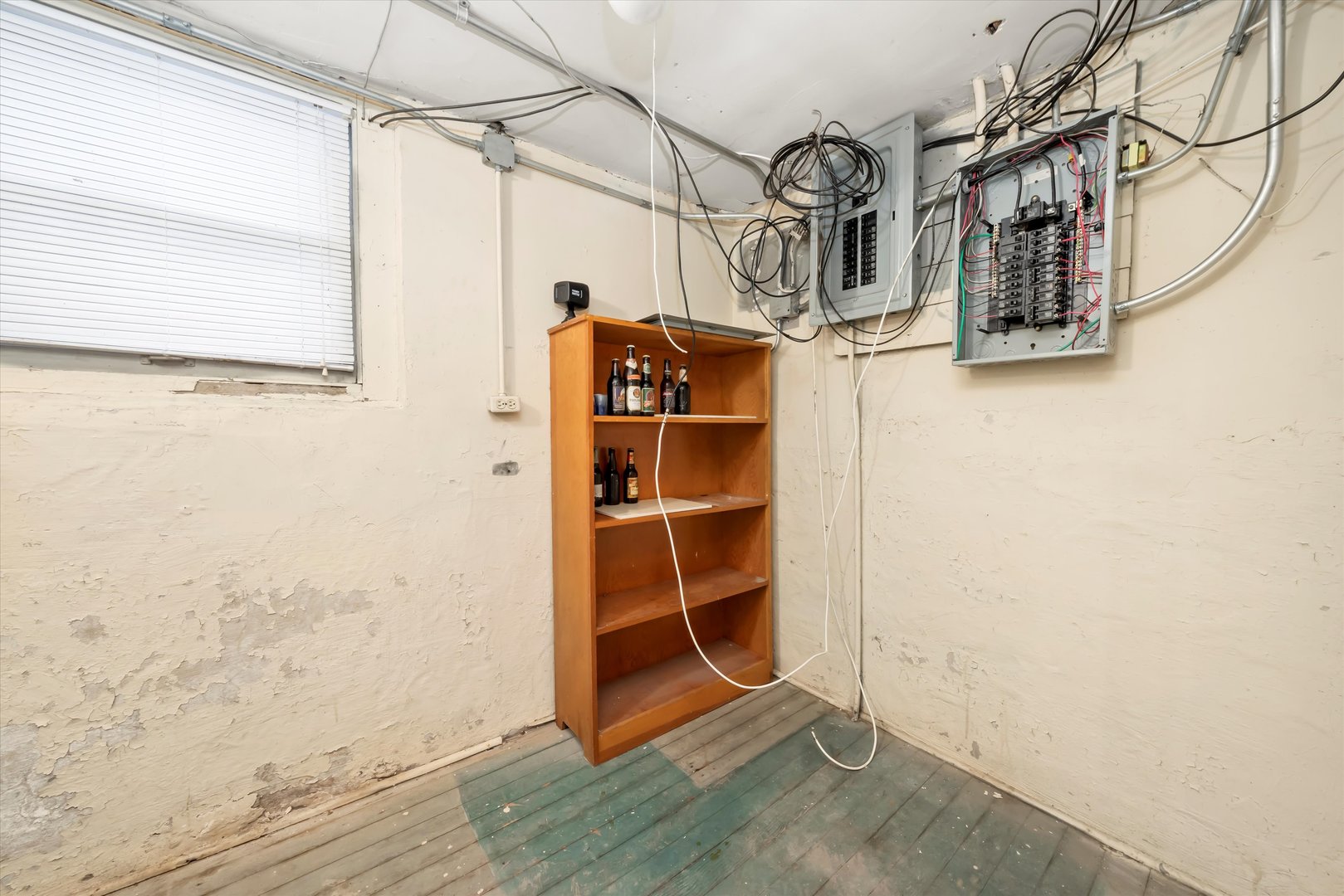 6858 Riverside Drive, Berwyn, IL 60402