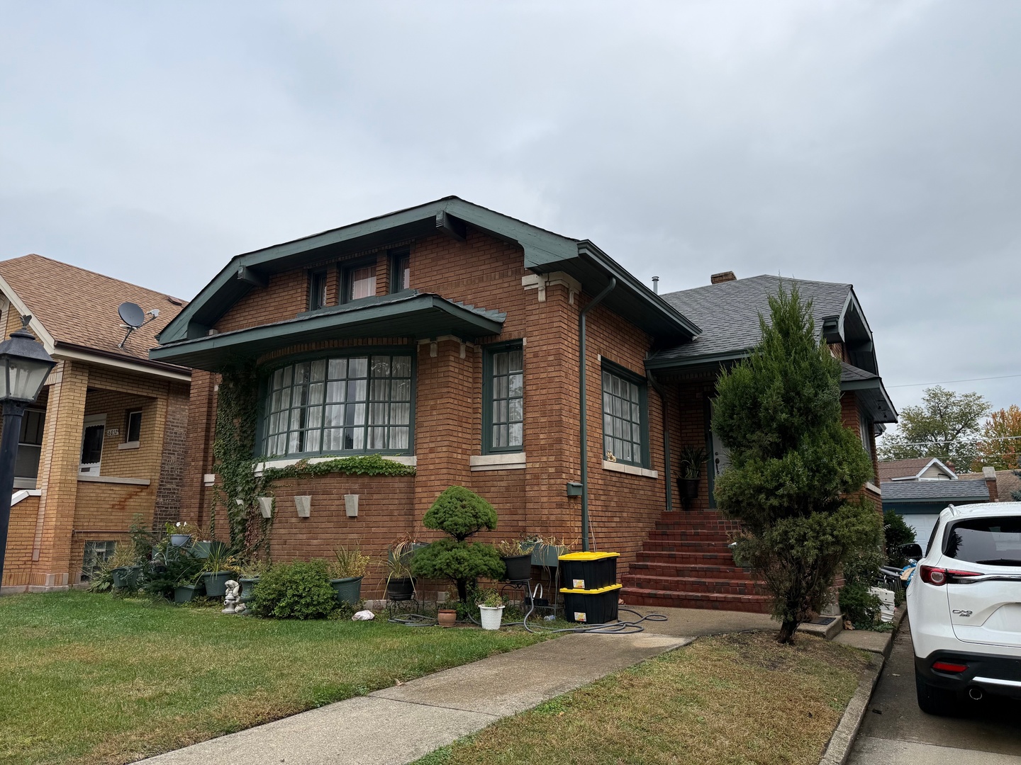 6858 Riverside Drive, Berwyn, IL 60402