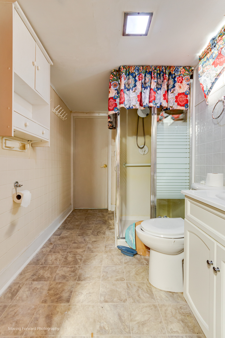 18623 Marshfield Avenue, Homewood, IL 60430