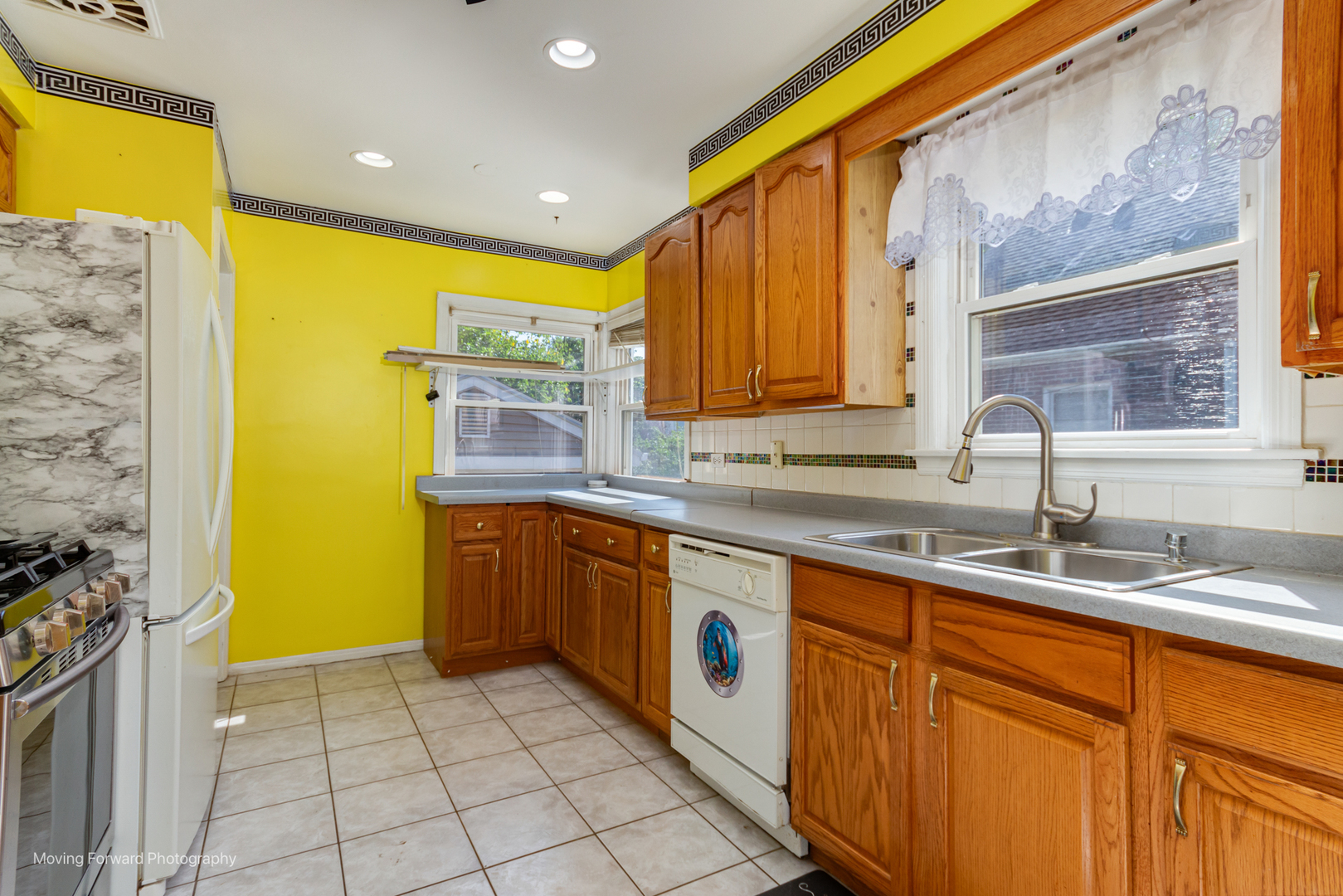 18623 Marshfield Avenue, Homewood, IL 60430