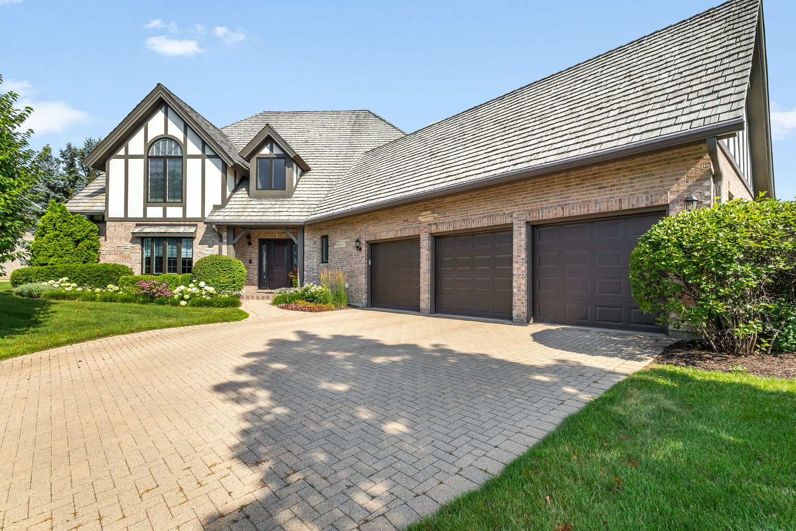 804 Kenmare Drive, Burr Ridge, IL 60527