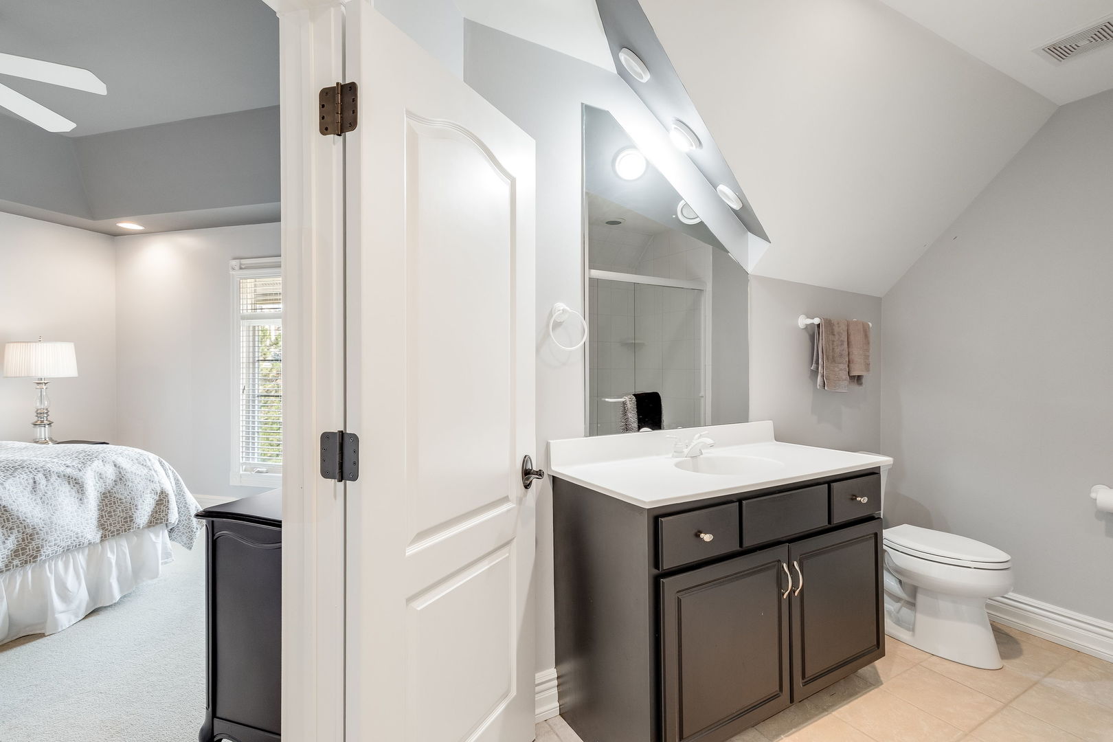 804 Kenmare Drive, Burr Ridge, IL 60527