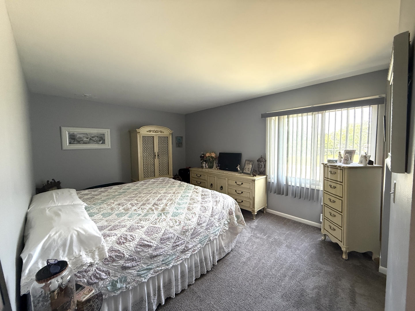 3108 ROBERTS Drive #6, Woodridge, IL 60517