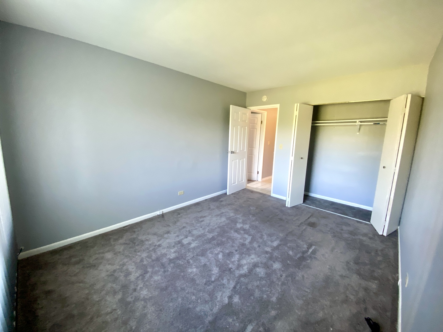 3108 ROBERTS Drive #6, Woodridge, IL 60517