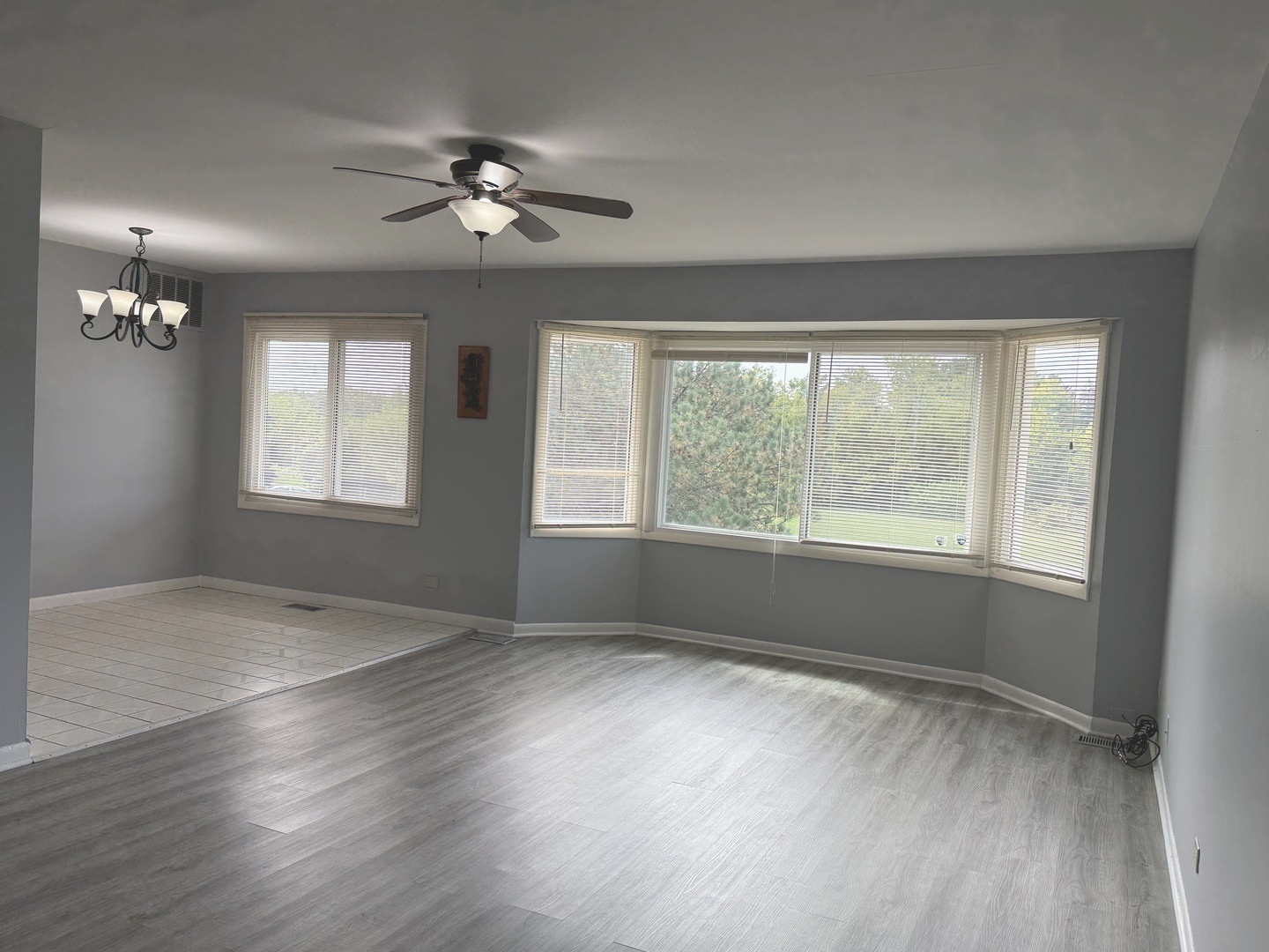 3108 ROBERTS Drive #6, Woodridge, IL 60517