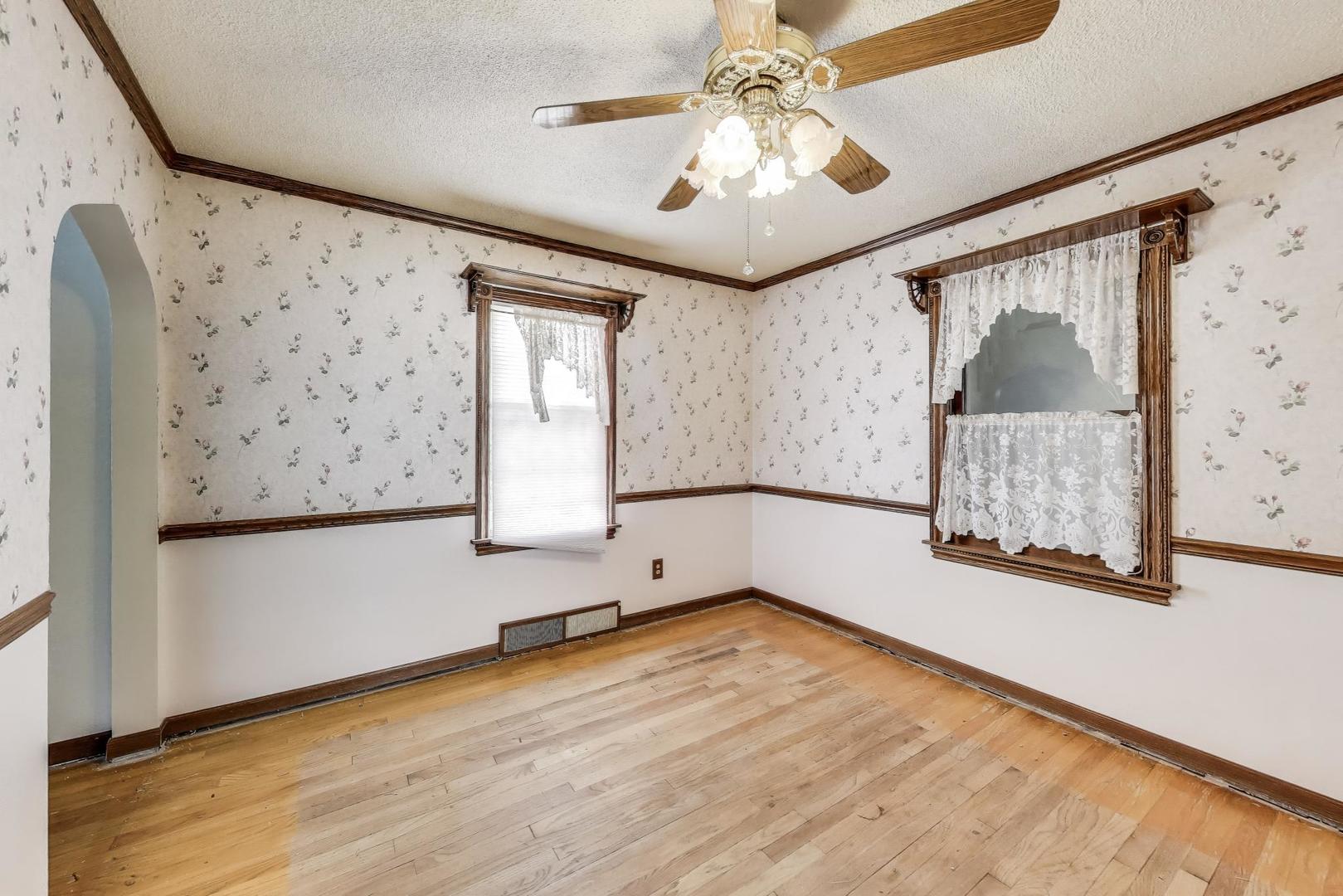 3221 N Opal Avenue, Chicago, IL 60634