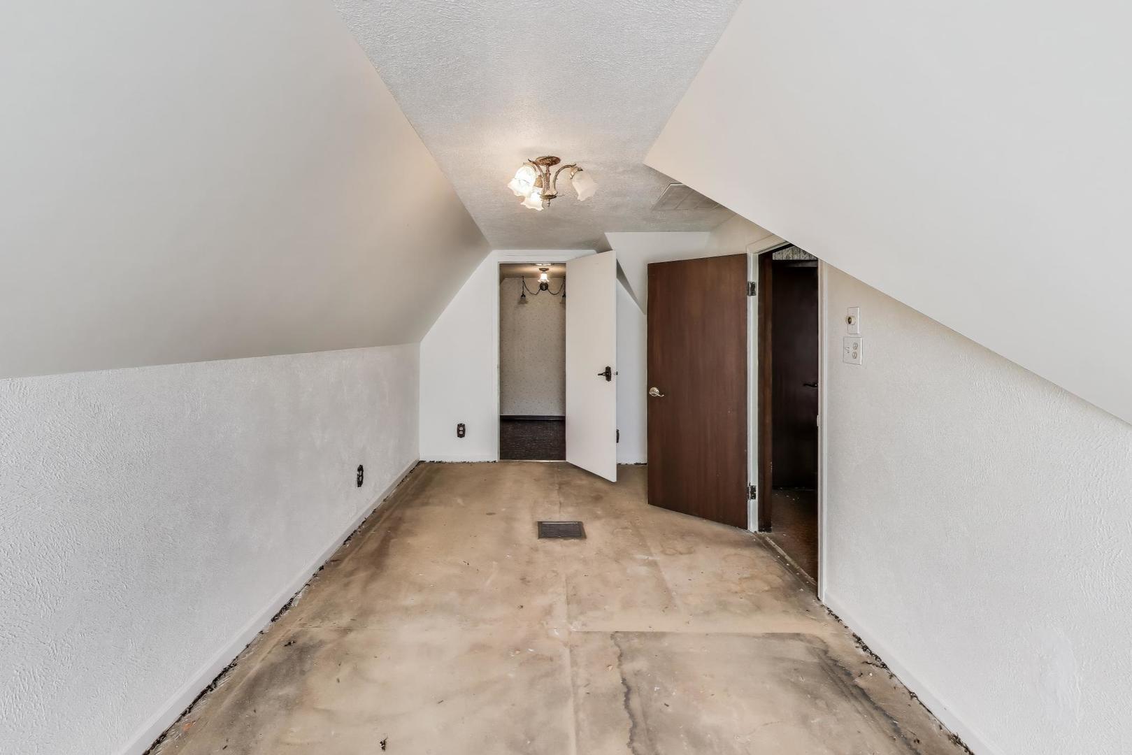 3221 N Opal Avenue, Chicago, IL 60634