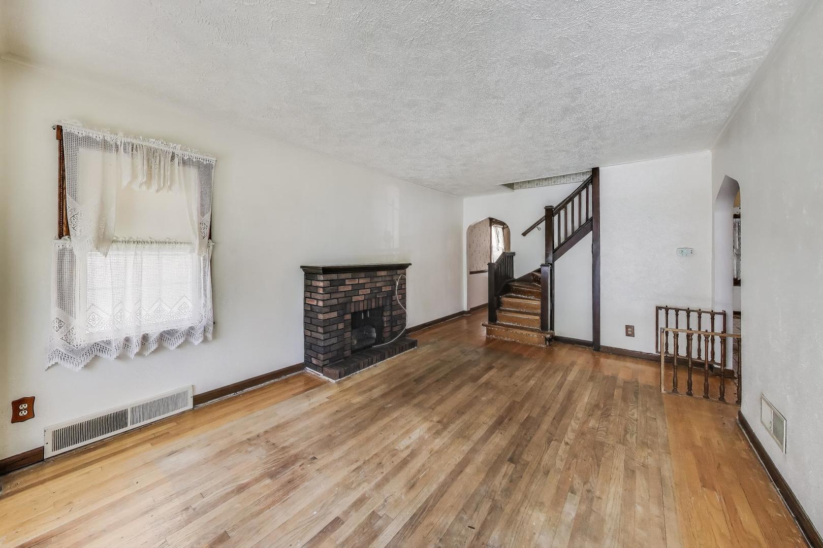 3221 N Opal Avenue, Chicago, IL 60634