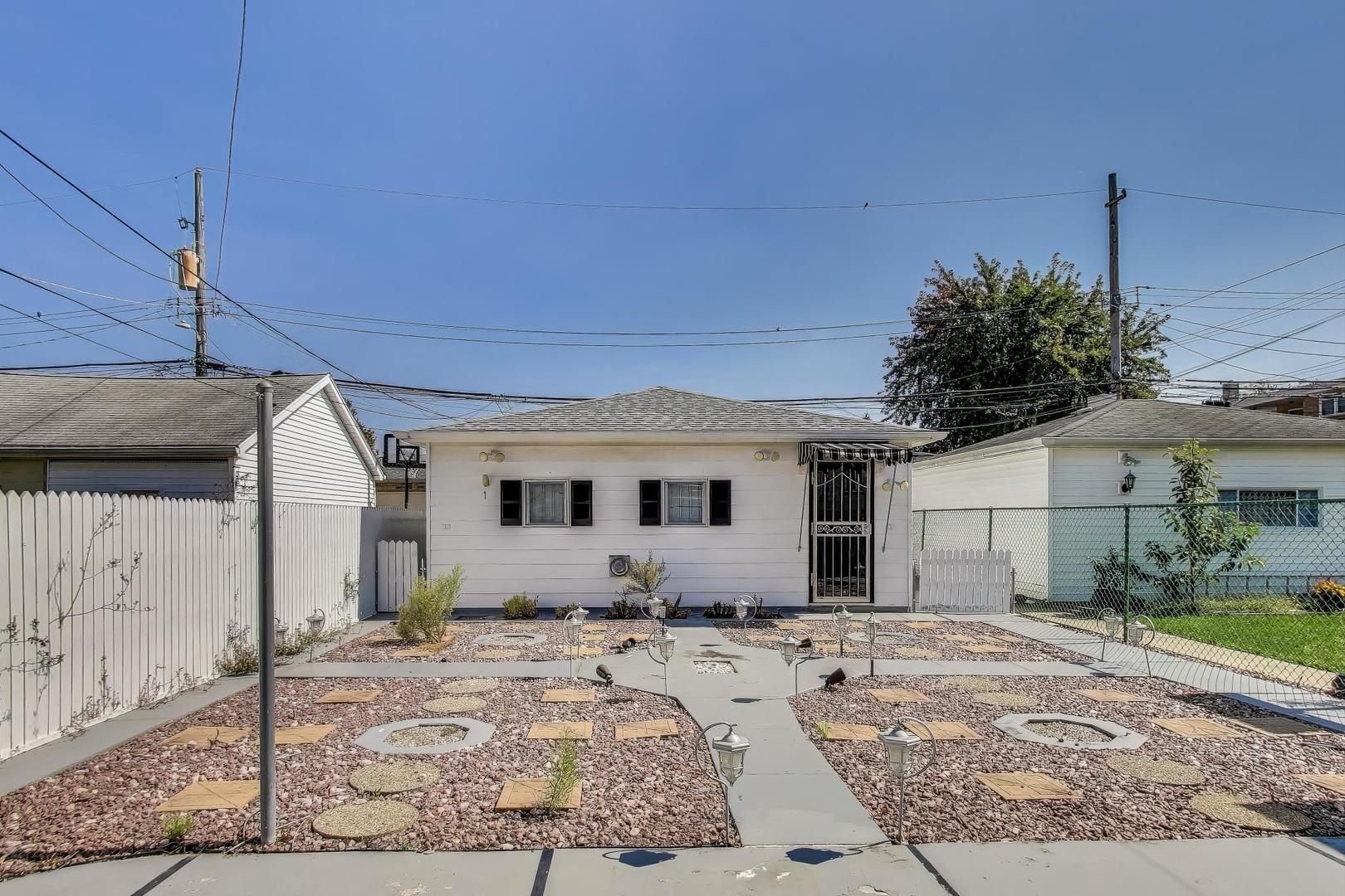 3221 N Opal Avenue, Chicago, IL 60634