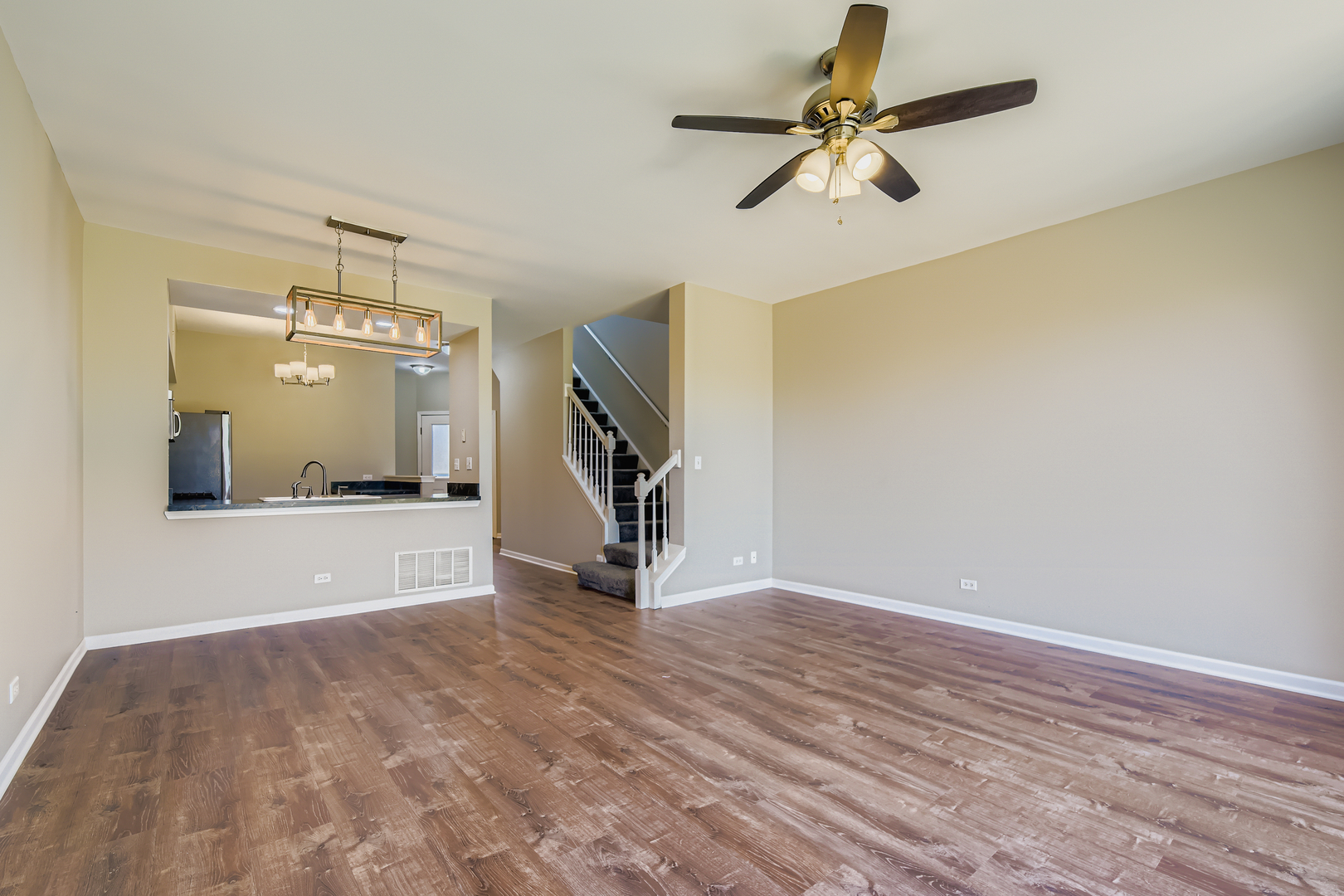 1162 Heartland Gate, Lake In The Hills, IL 60156