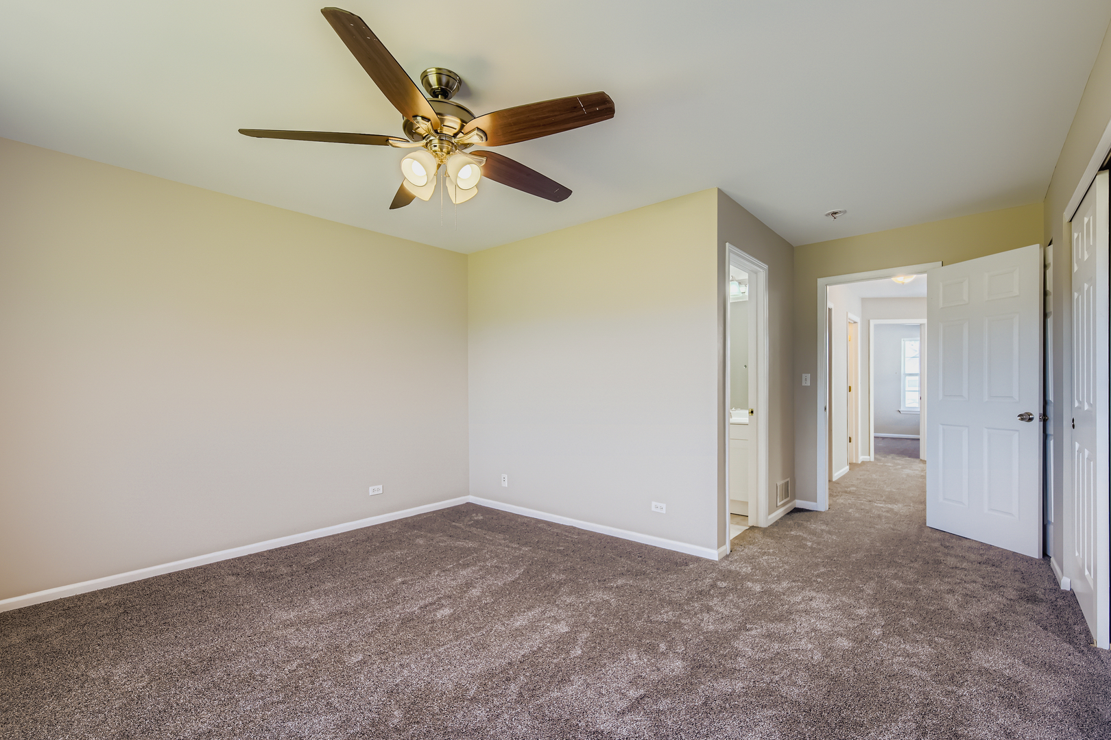 1162 Heartland Gate, Lake In The Hills, IL 60156