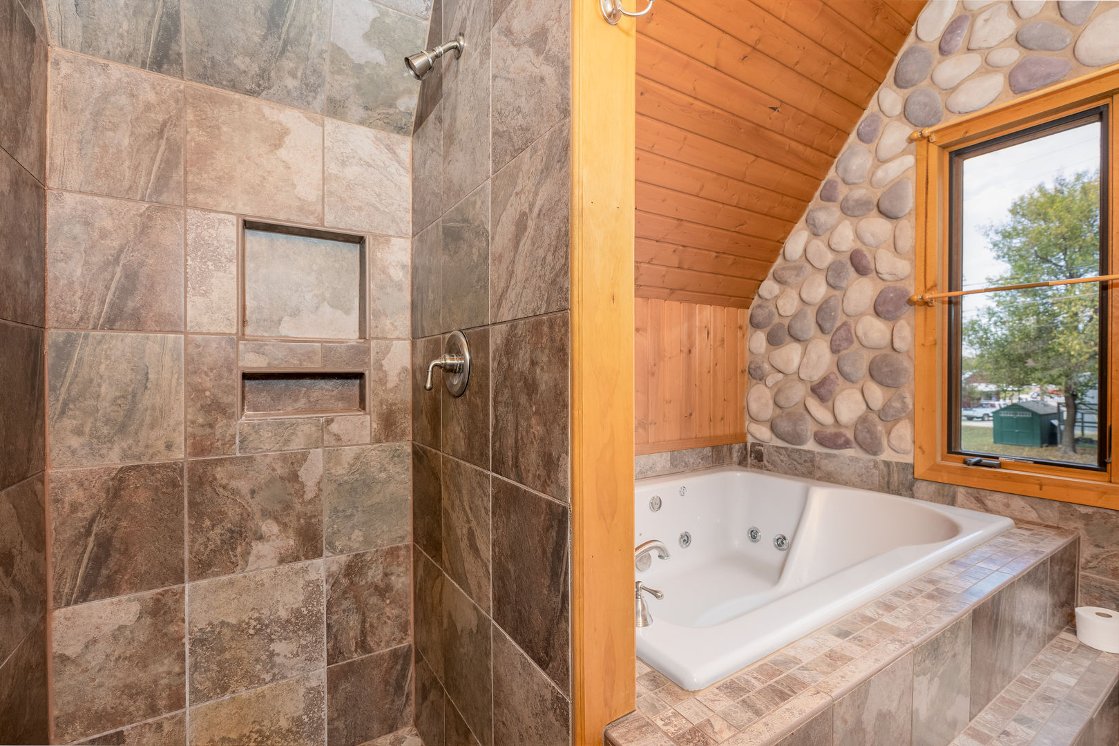 1522 E State Route 71, Ottawa, IL 61350