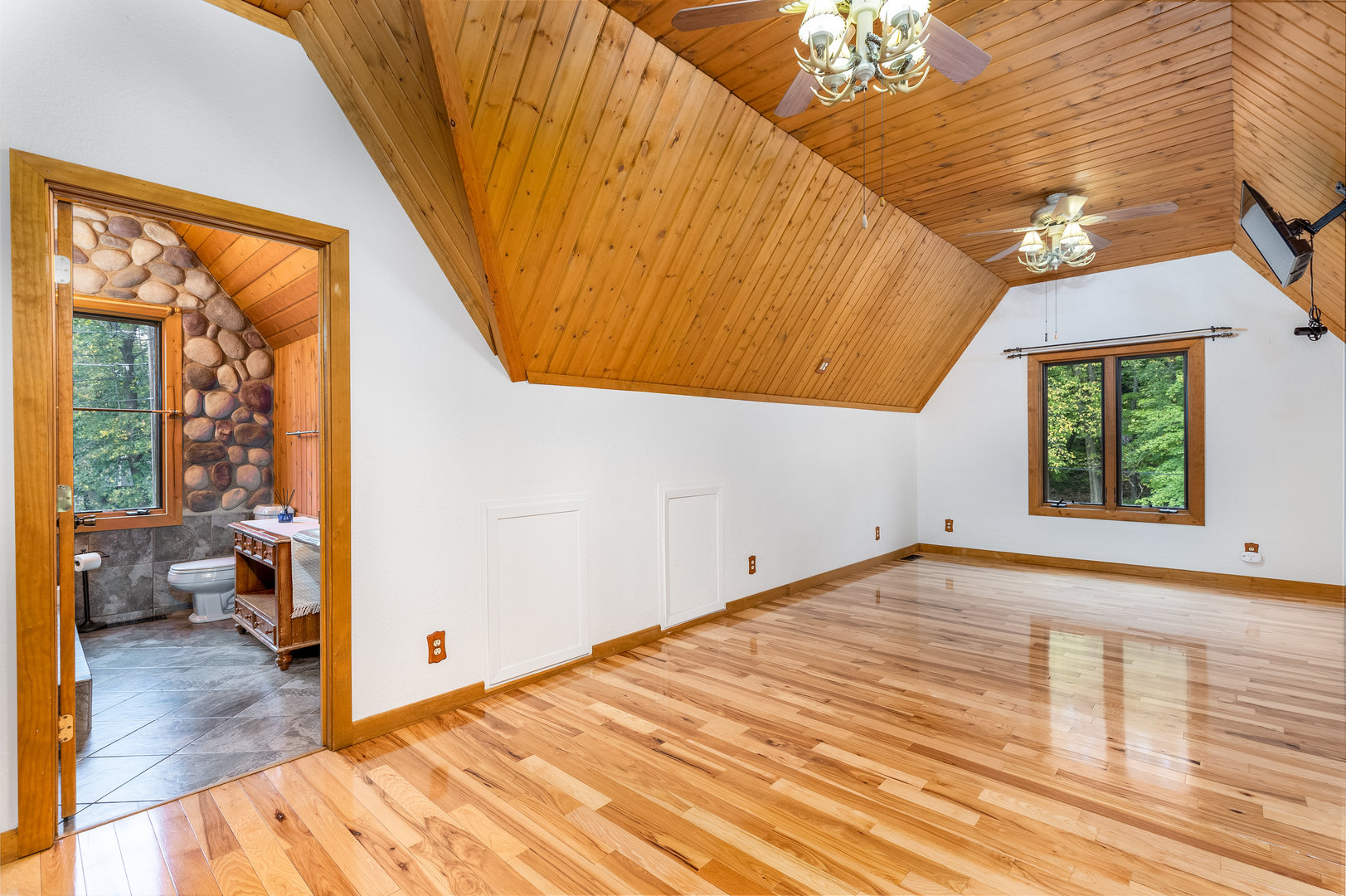 1522 E State Route 71, Ottawa, IL 61350