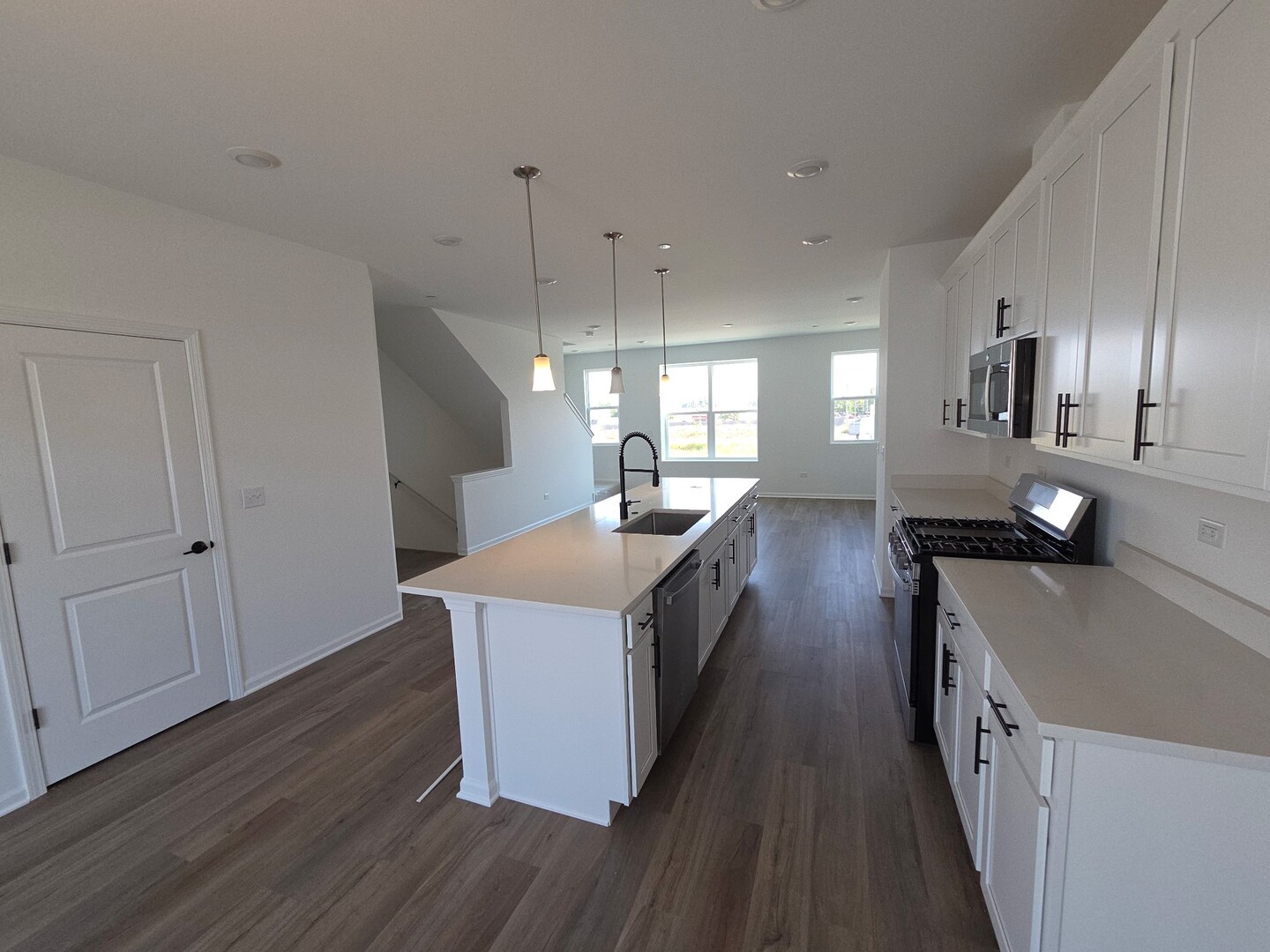 1548 Times Drive, Des Plaines, IL 60018