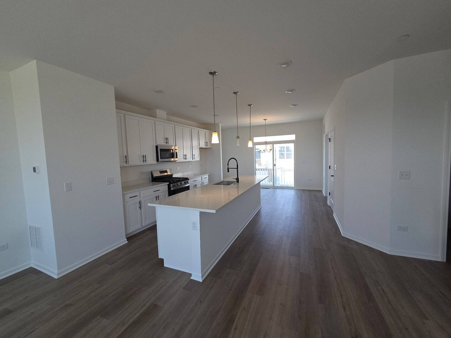 1548 Times Drive, Des Plaines, IL 60018