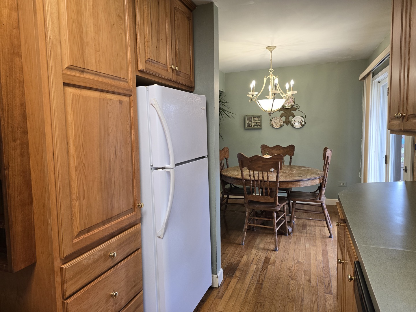 908 Kimberly Lane, Winthrop Harbor, IL 60096