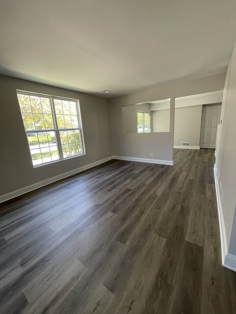 1069 Symphony Drive, Aurora, IL 60504