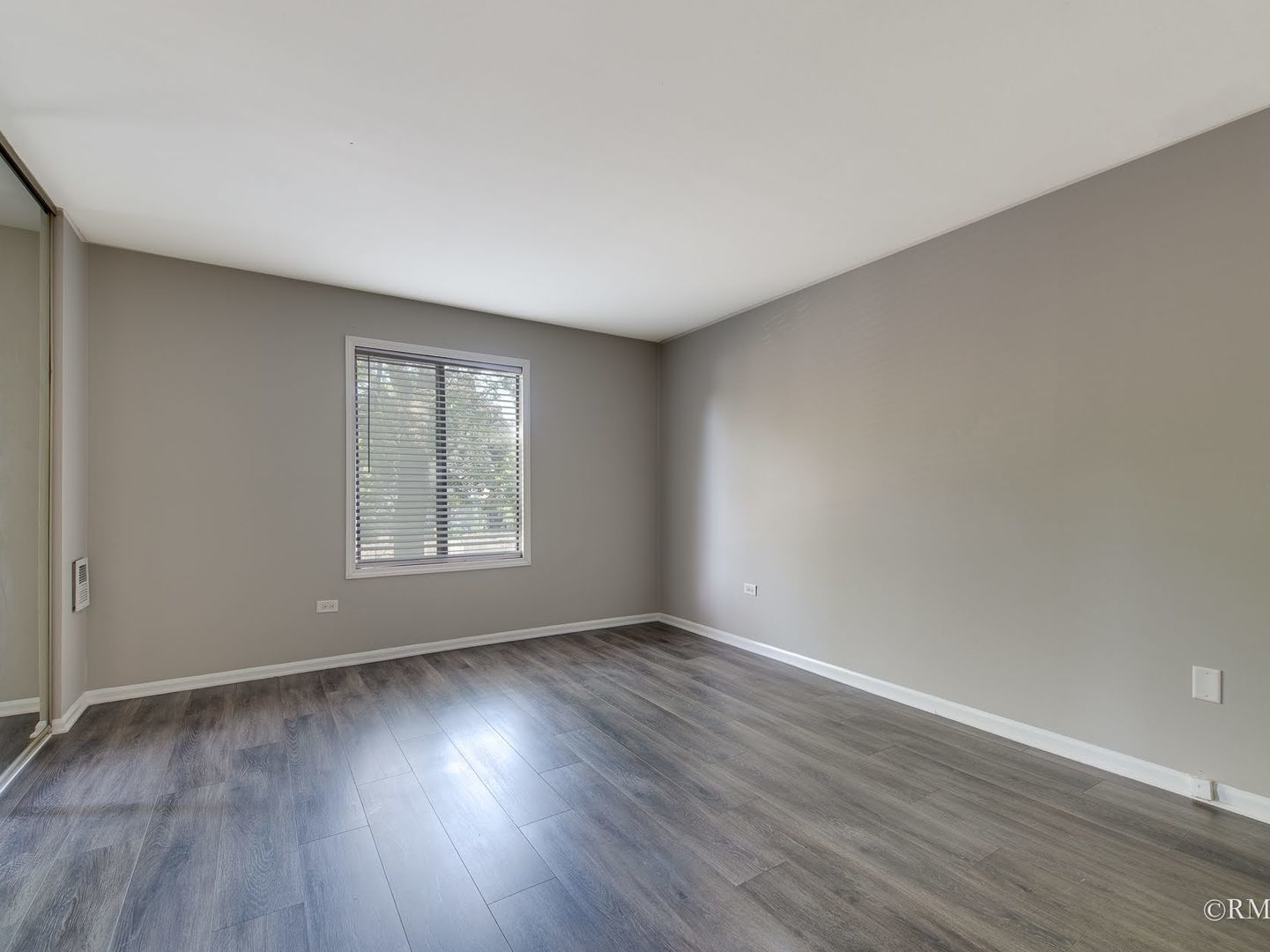 720 Prescott Drive #209, Roselle, IL 60172