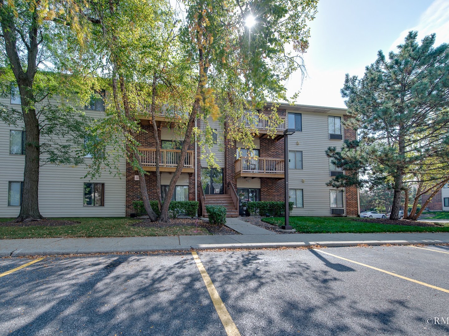 720 Prescott Drive #209, Roselle, IL 60172