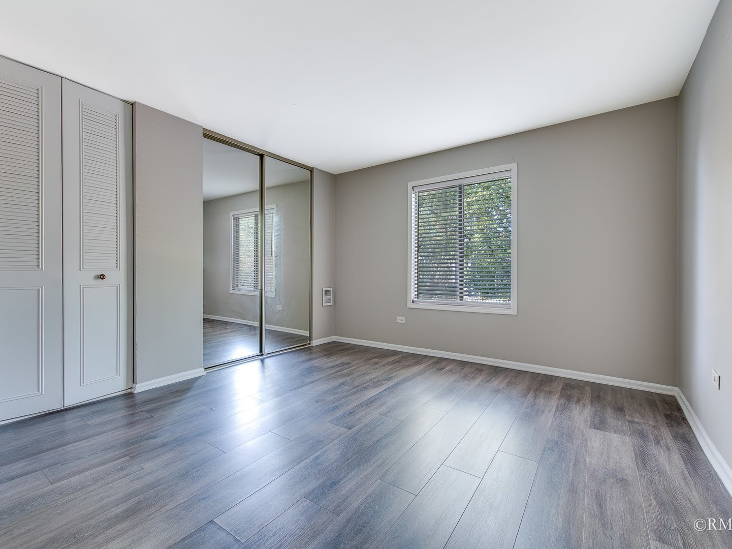 720 Prescott Drive #209, Roselle, IL 60172