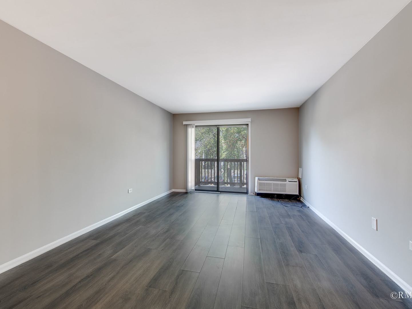 720 Prescott Drive #209, Roselle, IL 60172