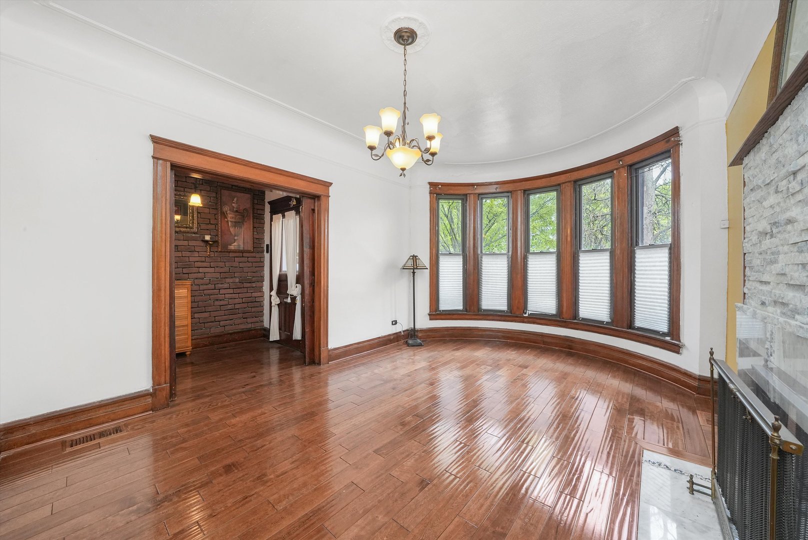 4540 S Prairie Avenue, Chicago, IL 60653