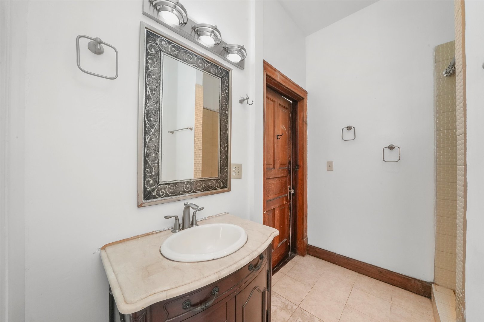 4540 S Prairie Avenue, Chicago, IL 60653