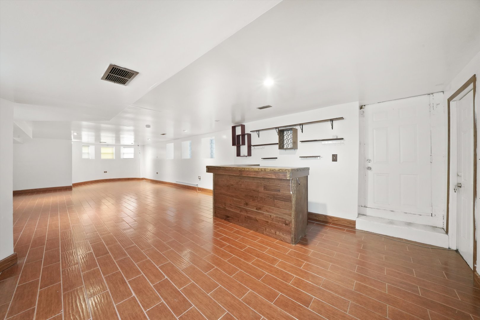 4540 S Prairie Avenue, Chicago, IL 60653