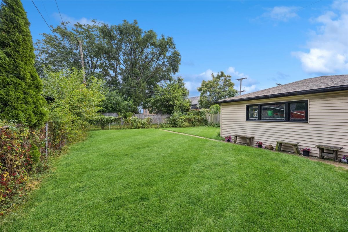 9431 S Turner Avenue, Evergreen Park, IL 60805