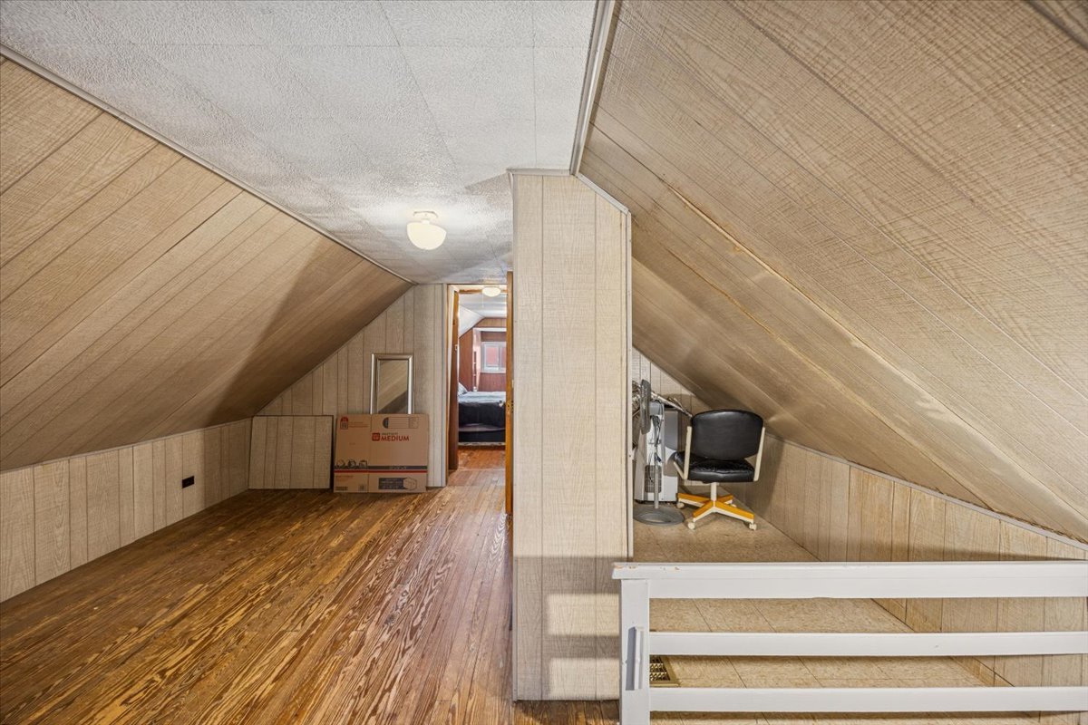 9431 S Turner Avenue, Evergreen Park, IL 60805