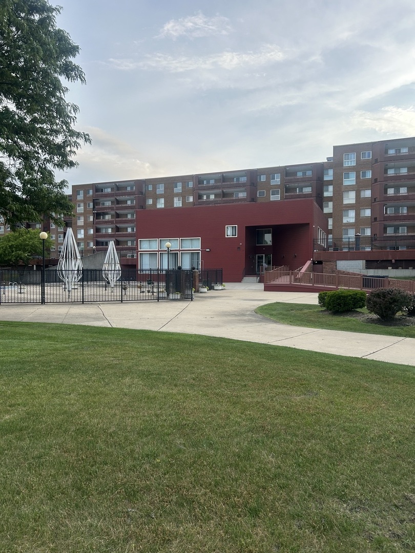 200 Park Avenue #427, Calumet City, IL 60409