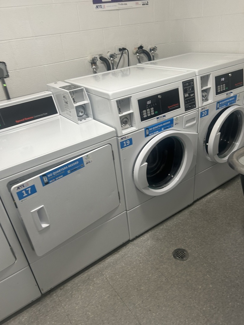 200 Park Avenue #427, Calumet City, IL 60409