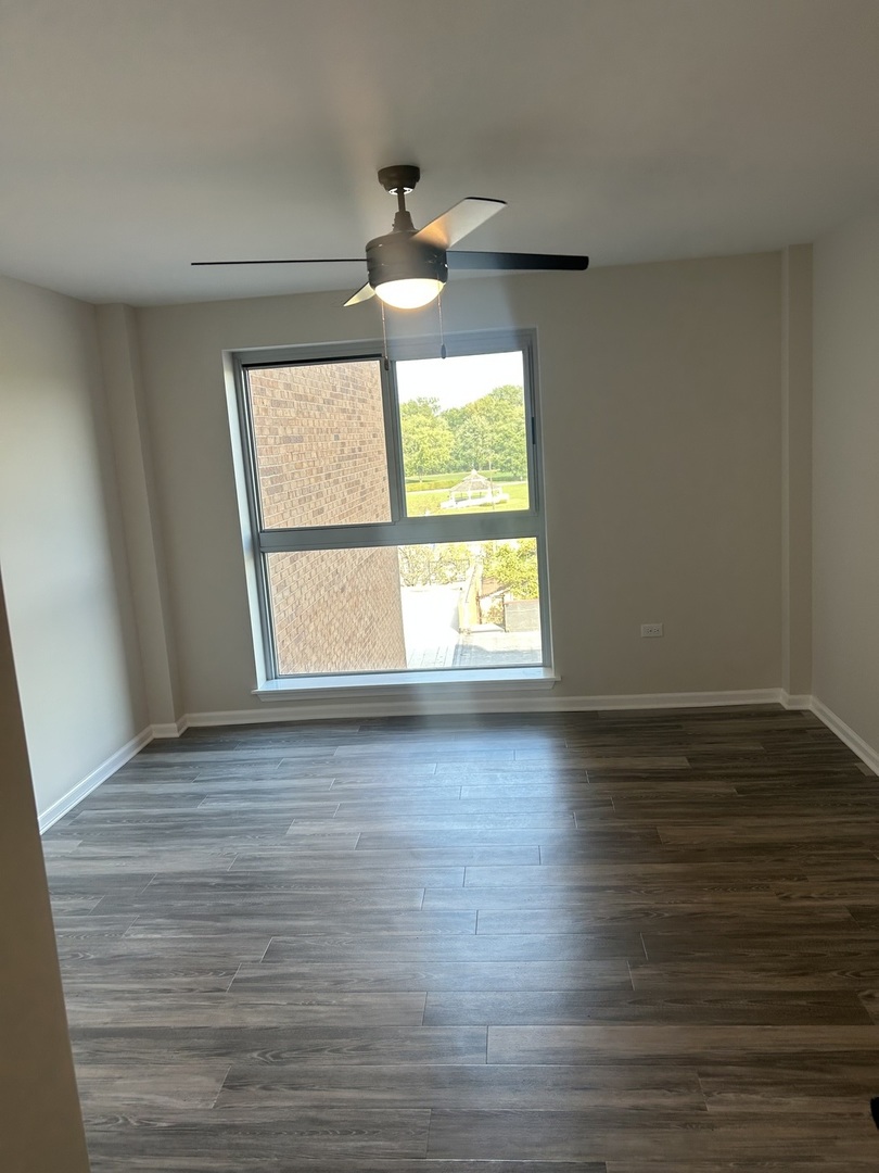 200 Park Avenue #427, Calumet City, IL 60409