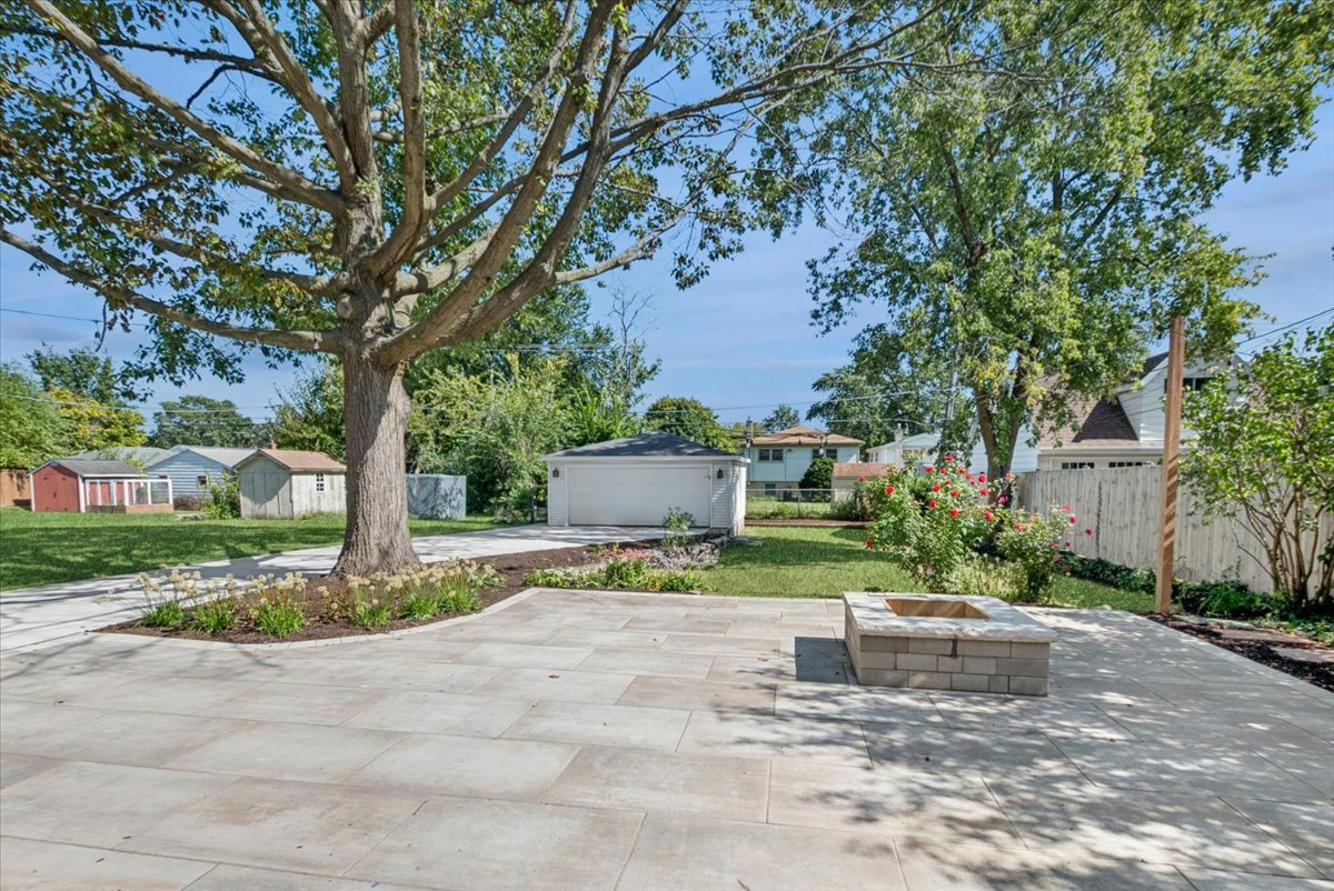 617 S Madison Avenue, La Grange, IL 60525