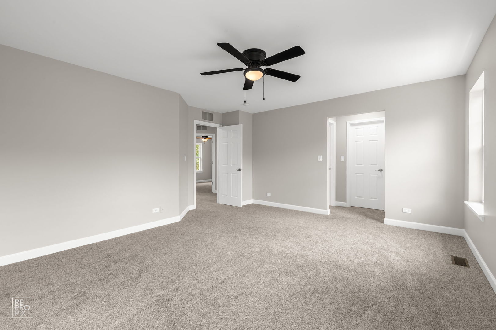 1161 Orangery Court, Carol Stream, IL 60188