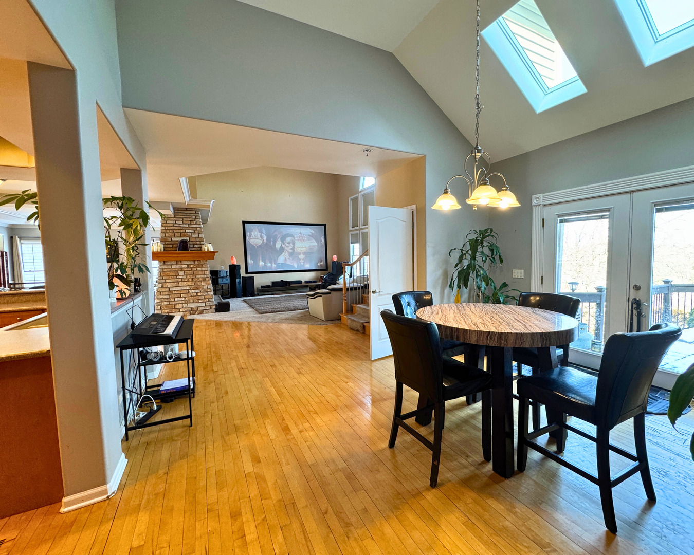 3805 Gladstone Drive, Naperville, IL 60565