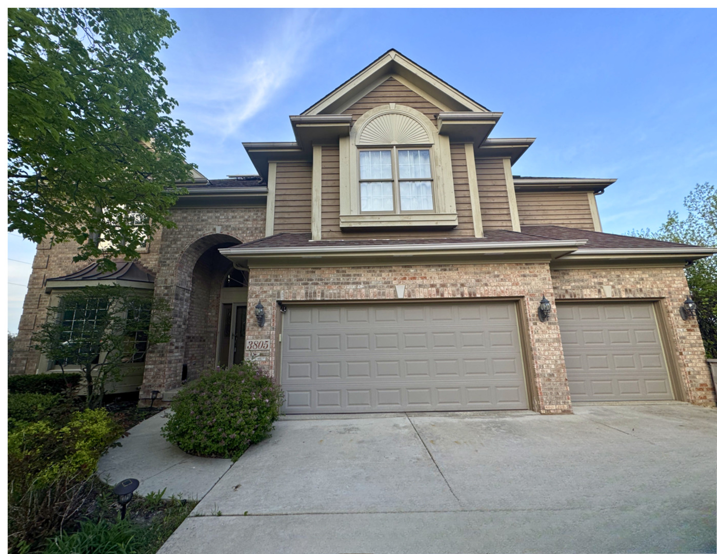 3805 Gladstone Drive, Naperville, IL 60565