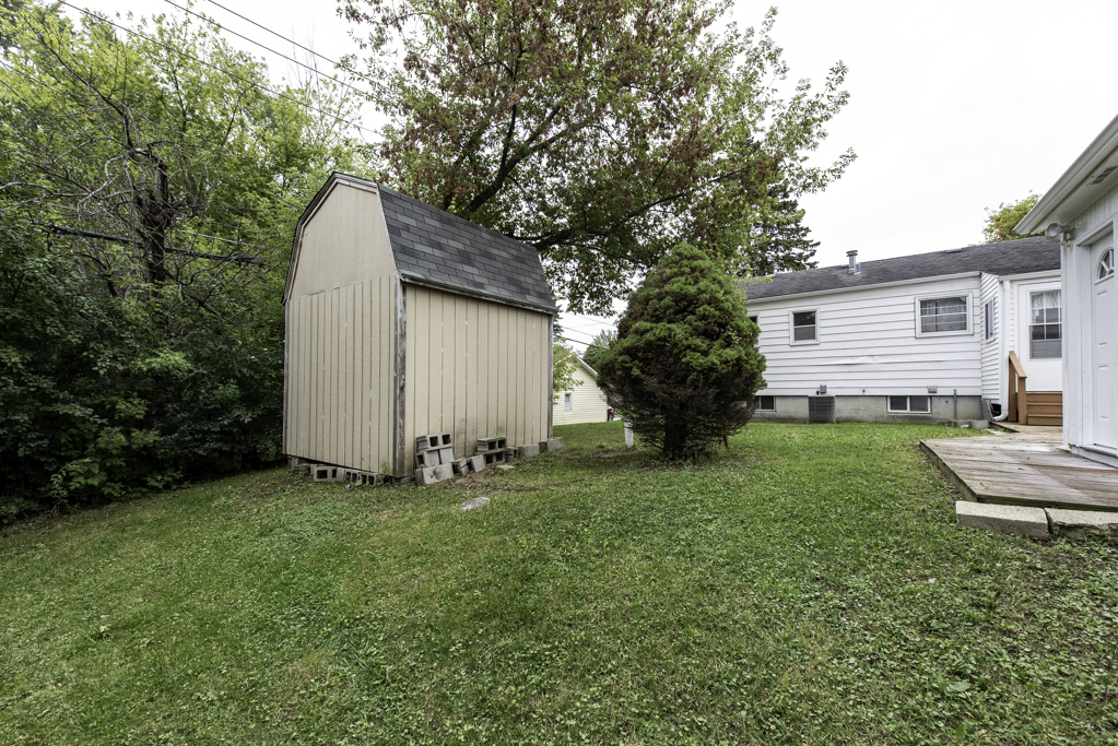 2608 Menominee Road, Waukegan, IL 60087