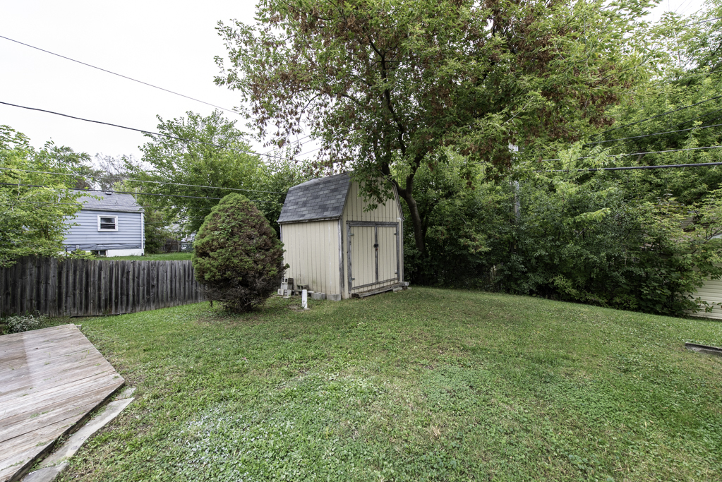 2608 Menominee Road, Waukegan, IL 60087
