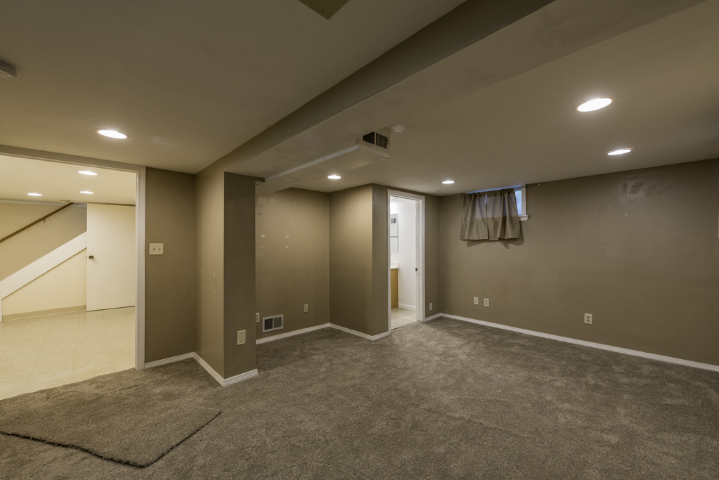 2608 Menominee Road, Waukegan, IL 60087