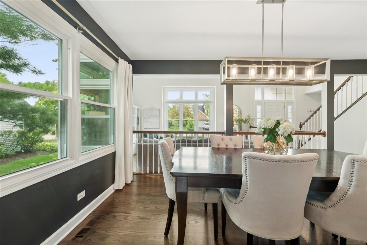 1148 Oxford Lane, Lake Zurich, IL 60047