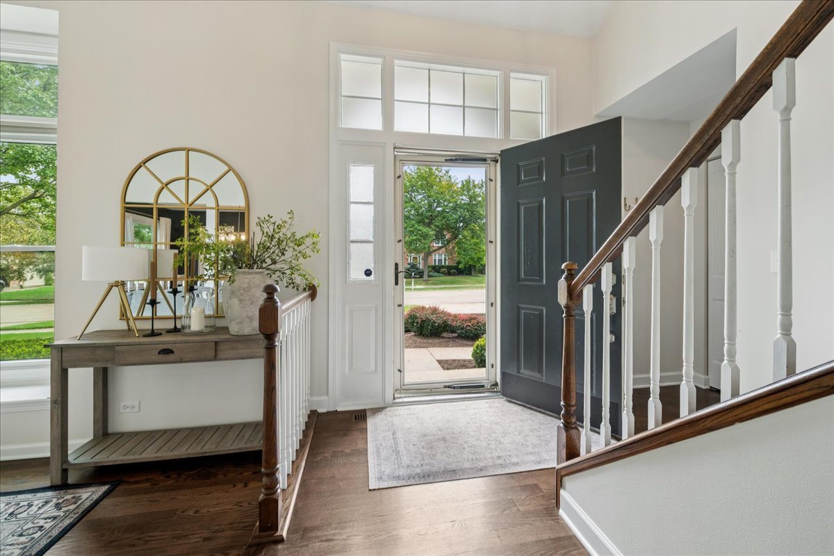1148 Oxford Lane, Lake Zurich, IL 60047