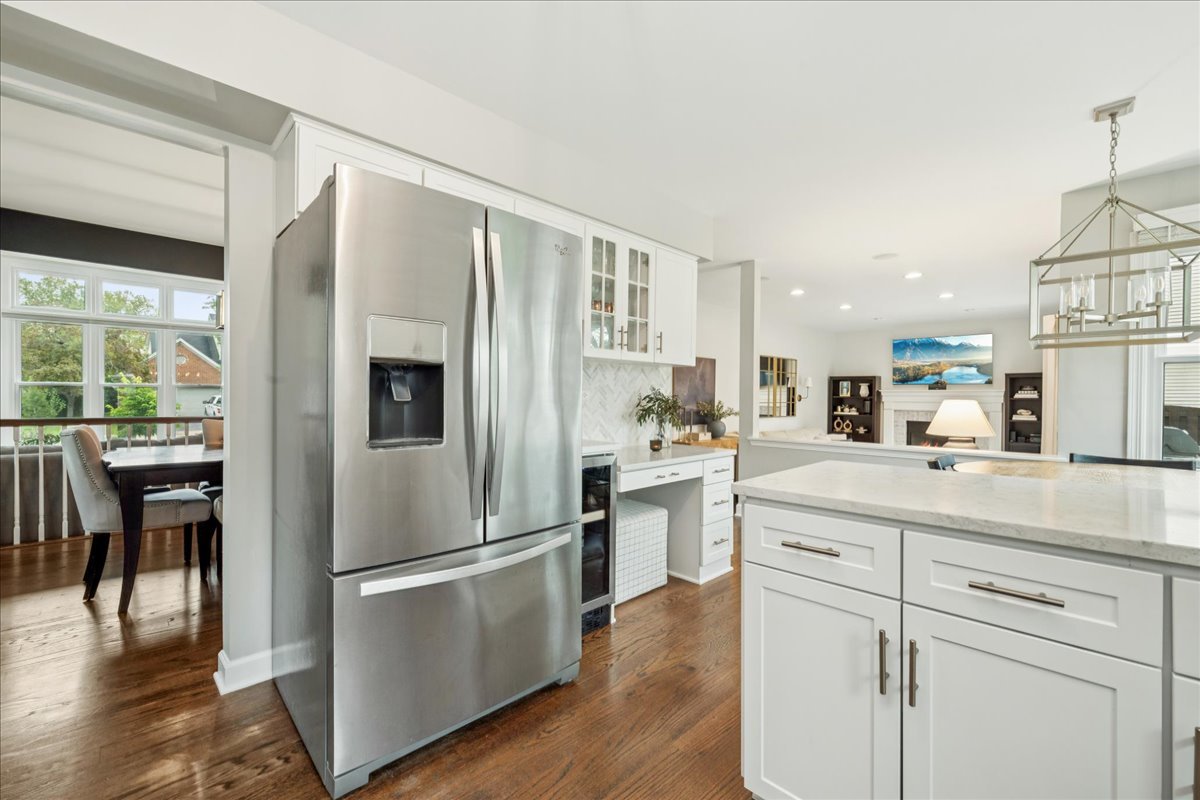 1148 Oxford Lane, Lake Zurich, IL 60047