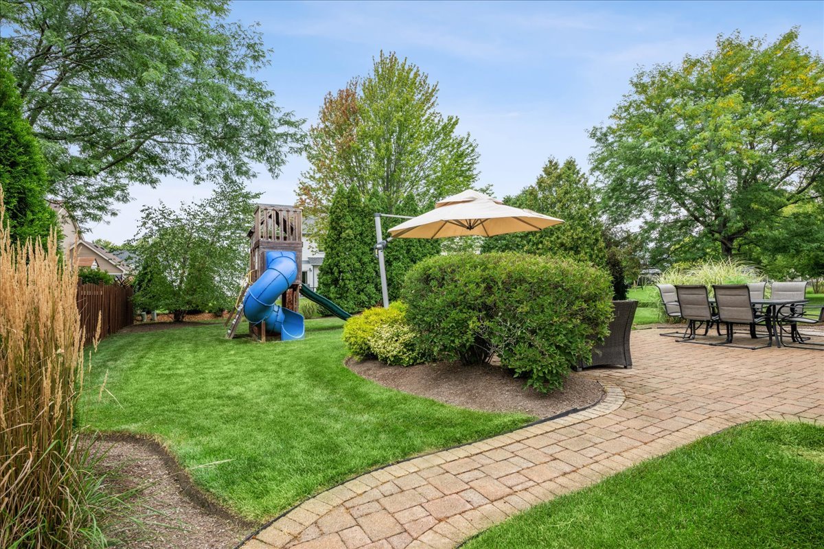 1148 Oxford Lane, Lake Zurich, IL 60047