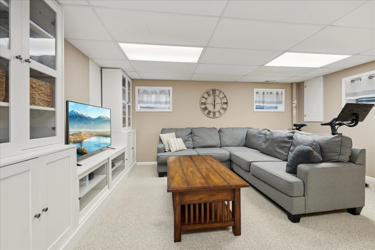1148 Oxford Lane, Lake Zurich, IL 60047